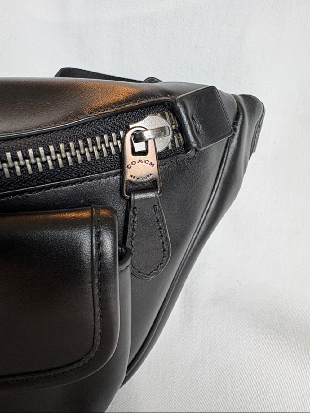 Coach Men’s Heritage Belt Bag Black Leather - Excellent Condition - Picture 7 of 16